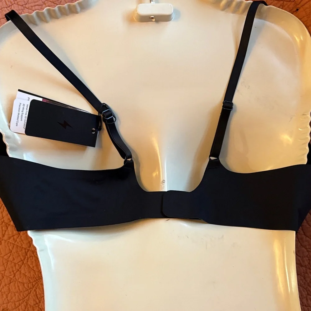 Women's EBY XL Black 3D Precision 3D SoftWire Bra NWT - Picture 4 of 14